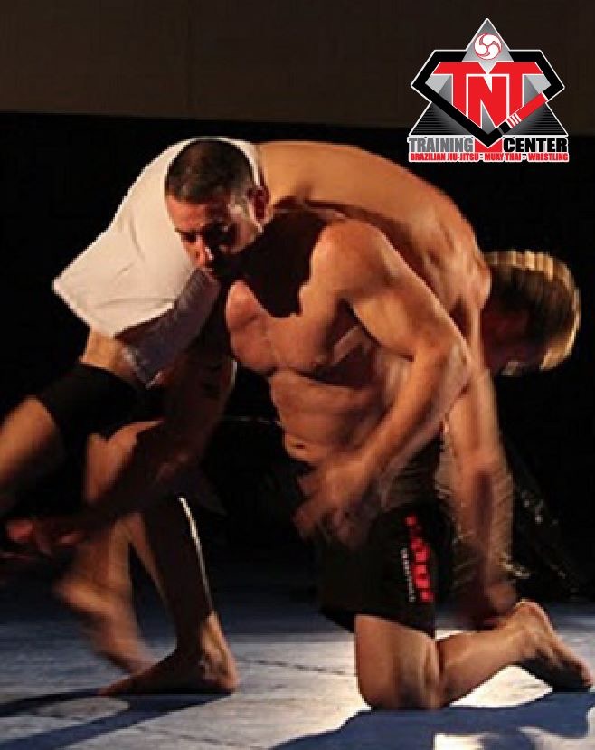 Scott Tannenbaum working a clinch during an MMA bout